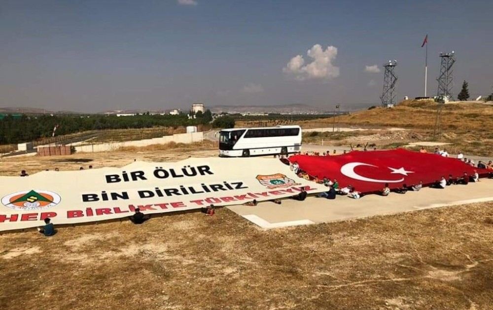 Alanyaspor Taraftarlarından Pöhe Moral Ziyareti