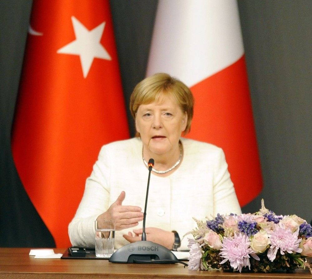 Almanya Başbakanı Merkel: ?Daha Fazla İnsani Felaketlerin Olmaması İçin Elimizden Gelen Her Şeyi Yapmak İstiyoruz?