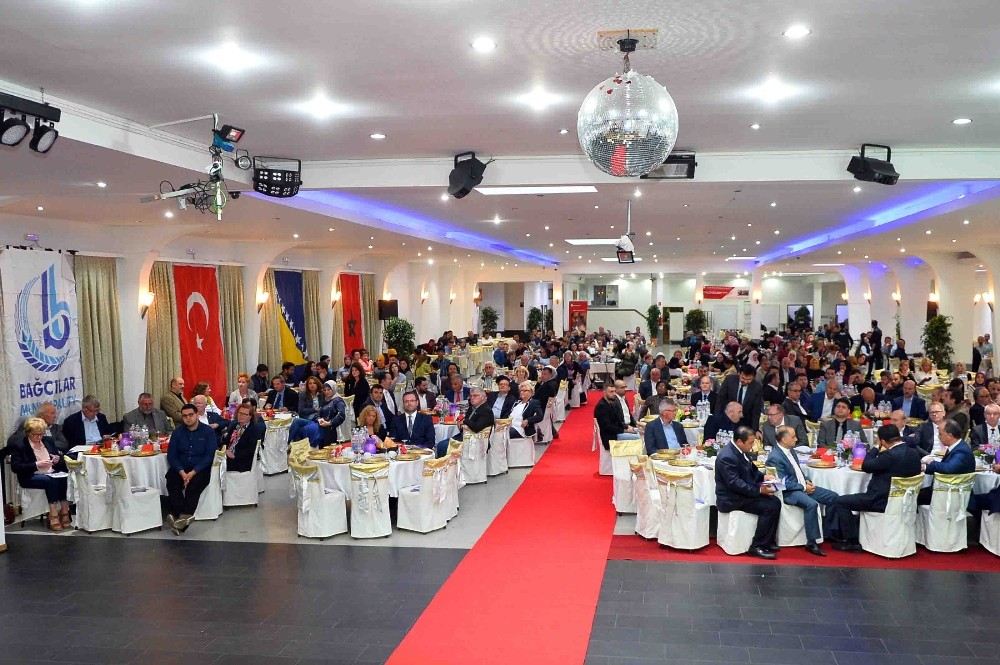 Almanyadaki Gönül Sofrasından Dünyaya Barış Mesajı Verdiler