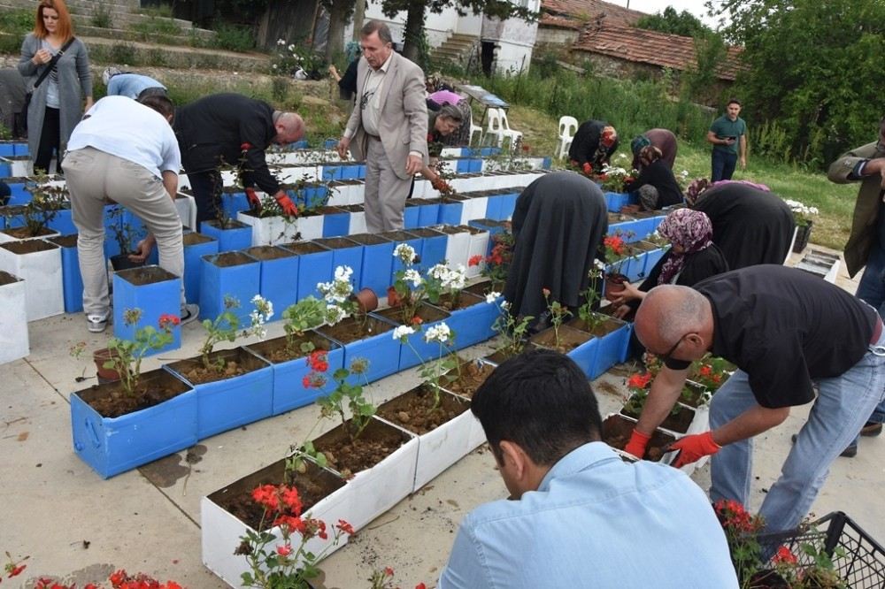 Ambalaj Atıkları Değerlendirildi, Kırsal Mahalleler Güzelleşti