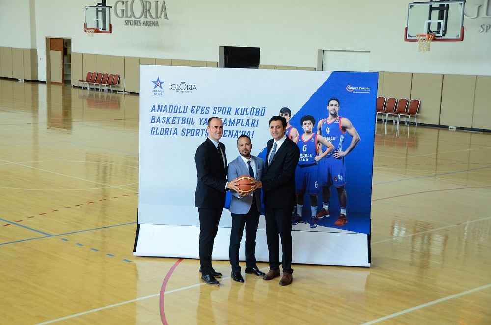 Anadolu Efes Basketbol Yaz Kamplarına Gloria Sports Arena Ev Sahipliği Yapacak