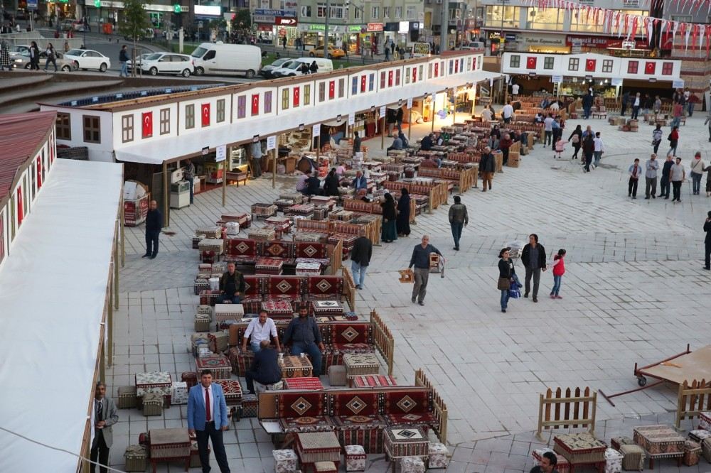 Anadolunun Kültürel Zenginlikleri Zeytinburnunda Buluşuyor