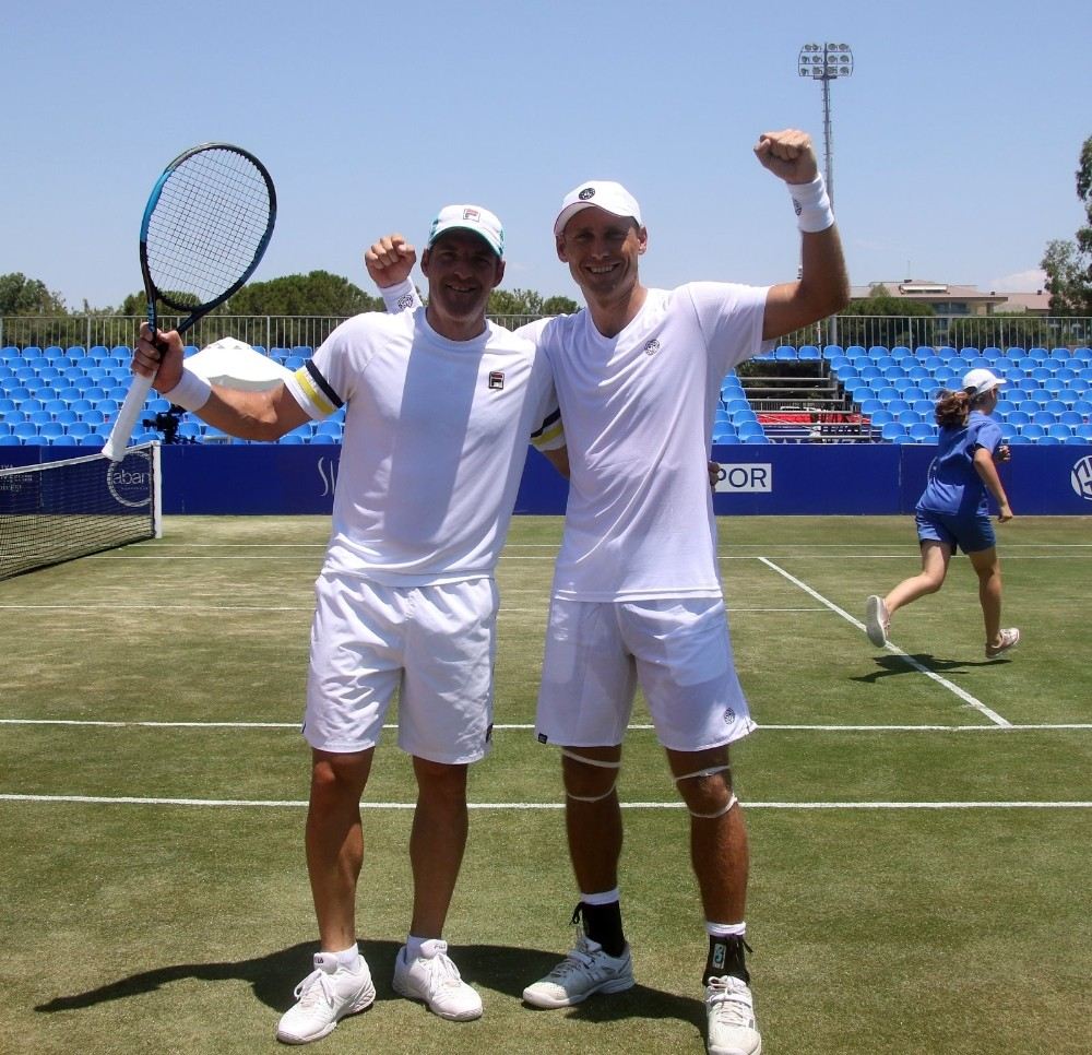 Antalya Openda Şampiyon Erlich-Sitak Çifti