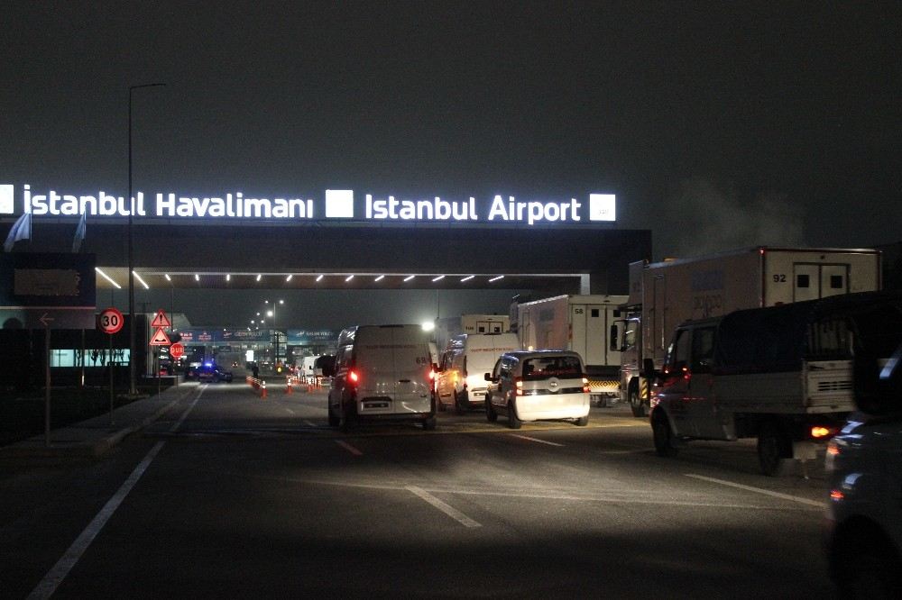 Atatürk Havalimanından Yola Çıkan Dev Konvoy İstanbul Havalimanına Ulaştı