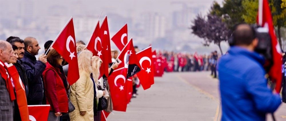 Atatürk, Maltepede, Saygı Zinciri Ve Dalışıyla Anılacak