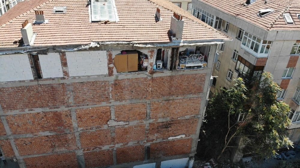 Avcılarda Duvarı Olmayan Ev, Havadan Görüntülendi