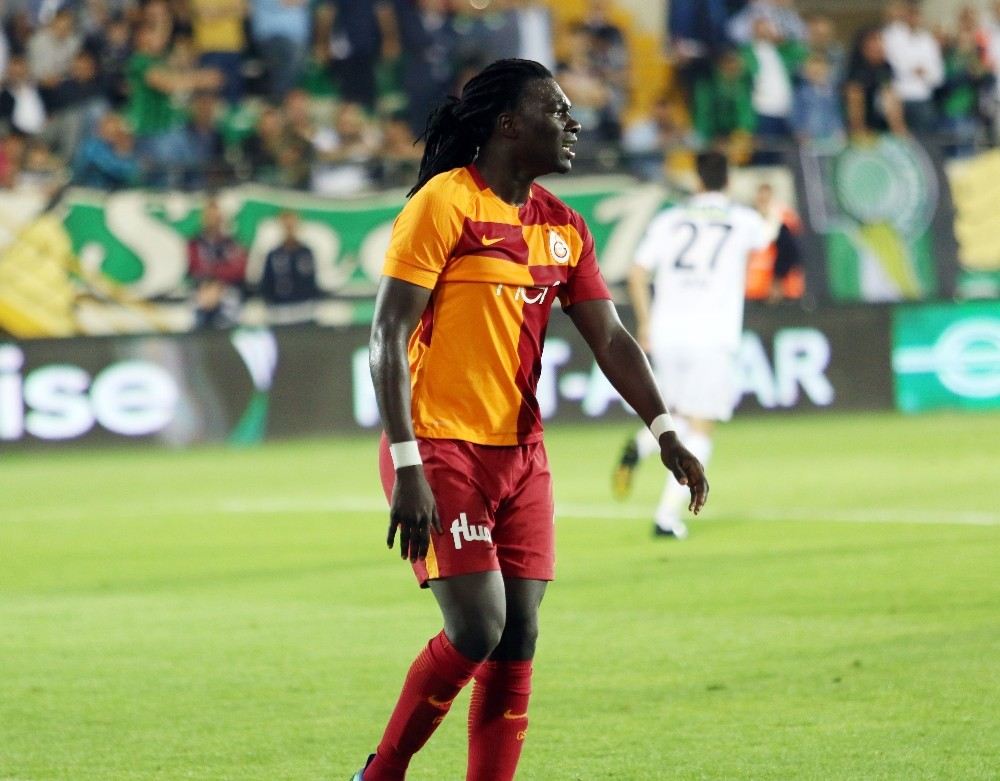 Bafetimbi Gomis, Yine Penaltı Kaçırdı