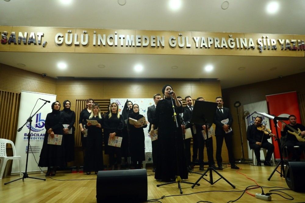 Bağcılarlı Öğretmenler Meslektaşlarının Konserinde Eğlendi