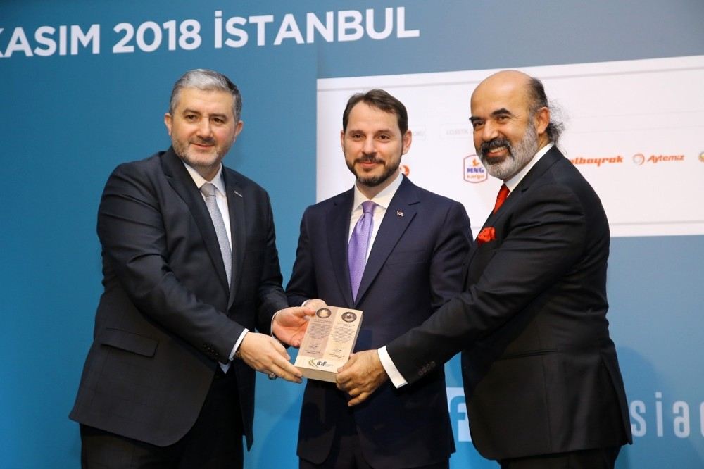 Bakan Albayrak: Stokçularla Mücadelemizi Sürdüreceğiz