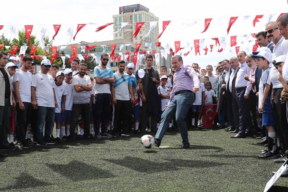 Bakan Osman Aşkın Bak: ?Bağcılar Önemli Sportif Tesislere Kavuşuyor?