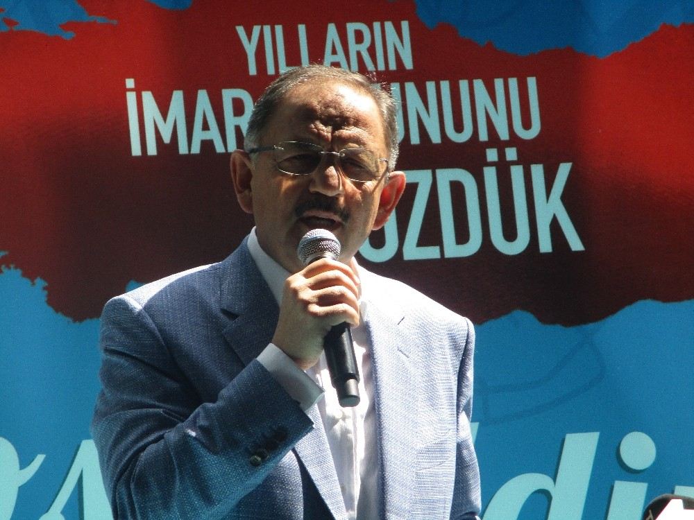 Bakan Özhaseki: Temel Prensibimiz Kimin Evini Yıktık, Mutlaka Ona Ev Vereceğiz