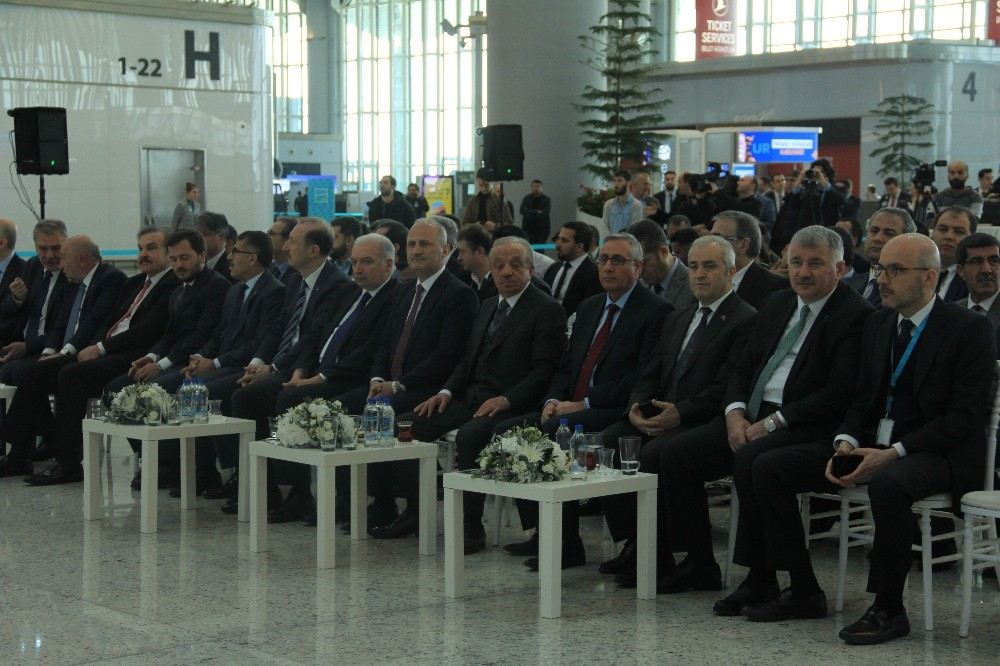 Bakan Turhandan İstanbul Havalimanı Taşınmasına İlişkin Açıklama