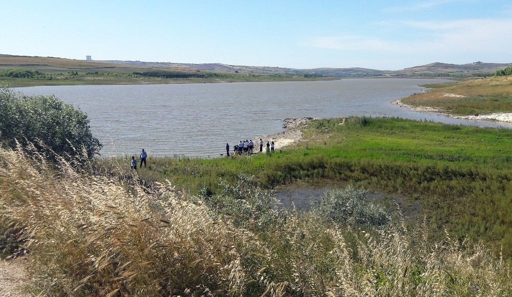 Baraj Kenarında Ceset Bulundu