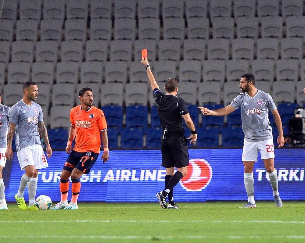 Başakşehir 36 Hafta Sonra Kızardı!