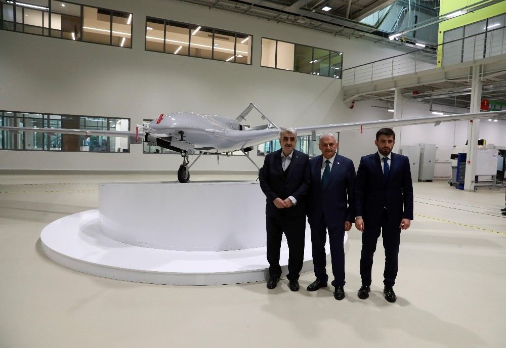 Başbakan Yıldırım, İnsansız Hava Aracı Üretim Fabrikasını Ziyaret Etti