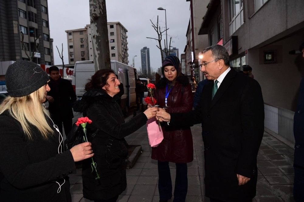 Başkan Adayı Erdem: İçerenköy Mahallemiz Dertli, Komşularımız Hizmet Bekliyor?