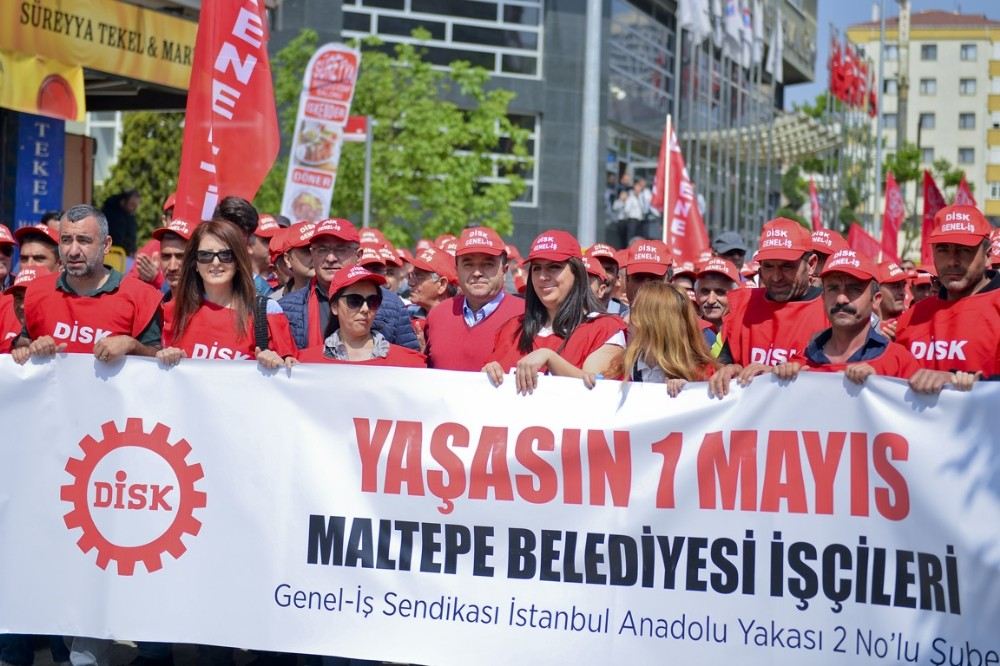 Başkan Kılıç, 1 Mayısta Çalışanlarıyla Birlikte Yürüdü