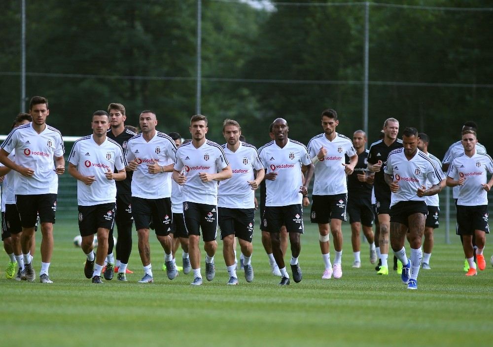 Beşiktaş, Avusturyada İlk Antrenmanı Yaptı