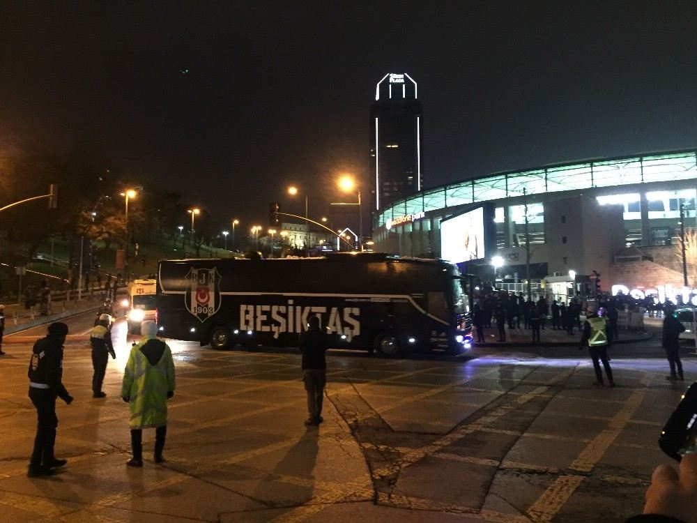 Beşiktaş Stada Ulaştı