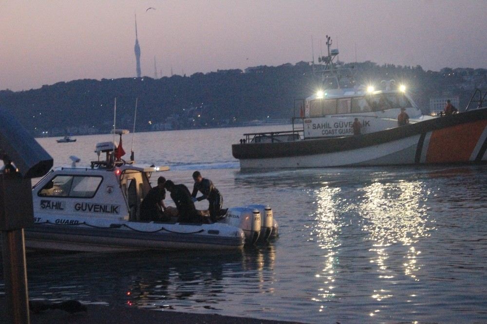 Beşiktaşta Denize Girdikten Sonra Boğulan Şahsın Cesedi Çıkarıldı