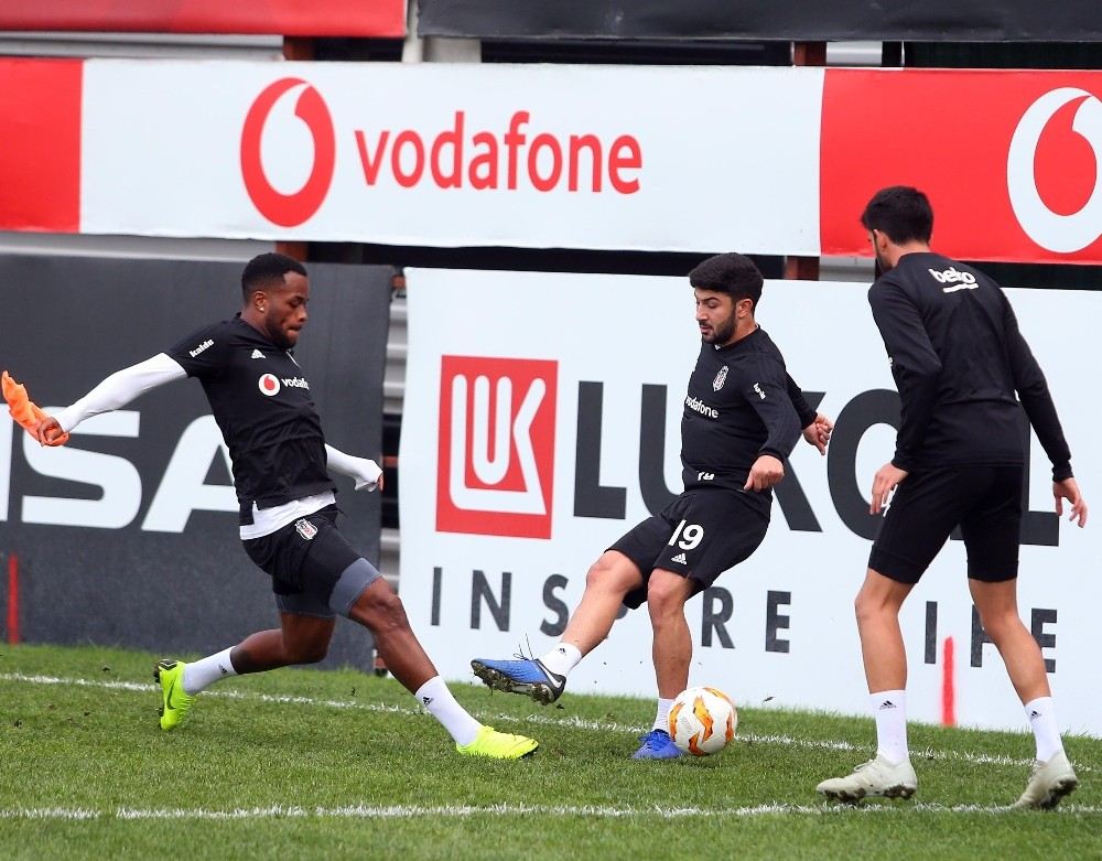 Beşiktaşta Genk Mesaisi Başladı