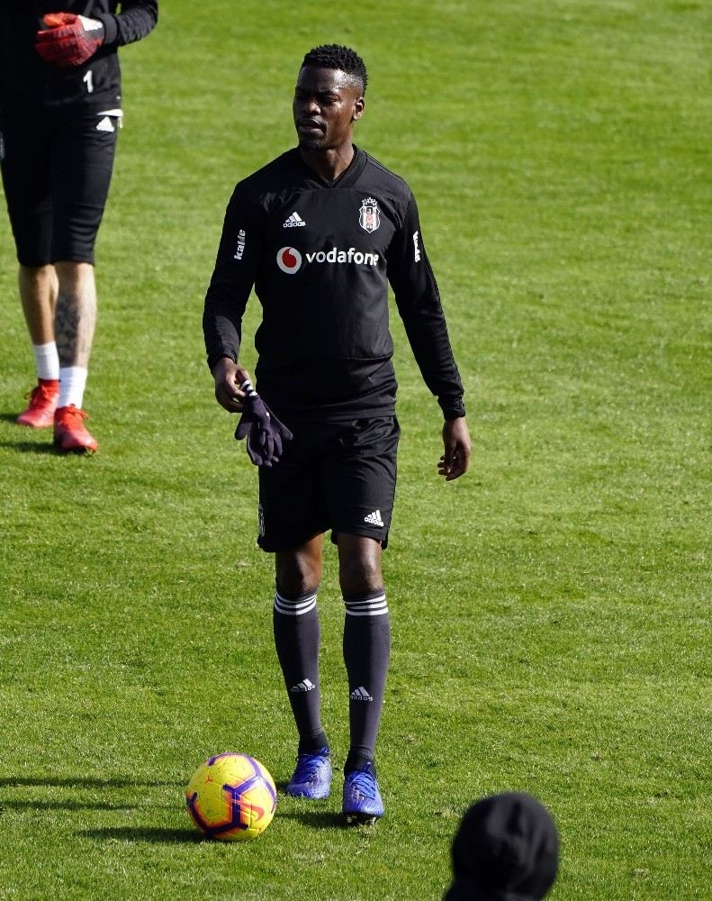 Beşiktaşta Savunma Oturuyor