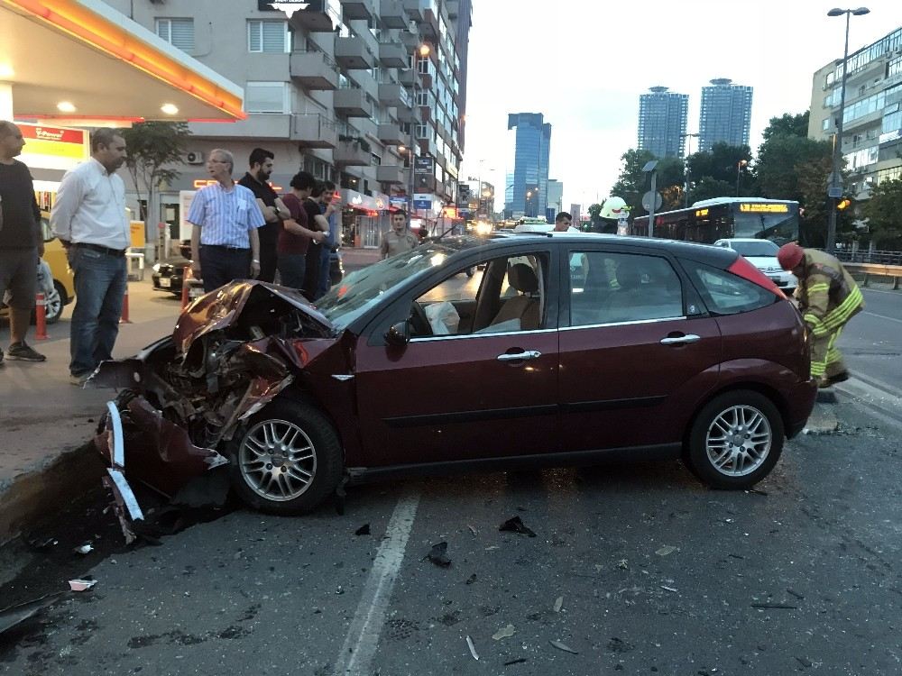 Beşiktaşta Zincirleme Trafik Kazası: 4 Yaralı