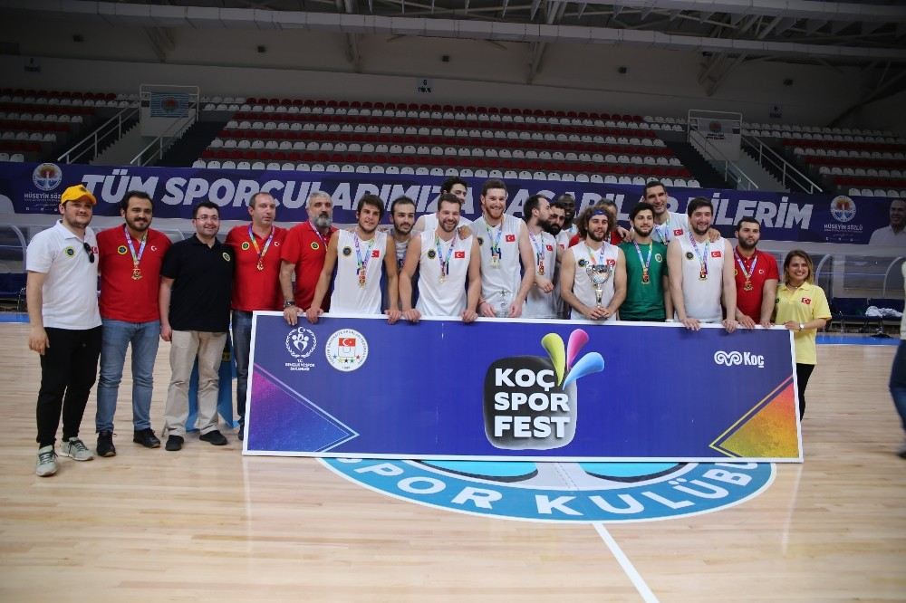 Beykent Üniversitesi Koç Spor Festte Türkiye Şampiyonu Oldu