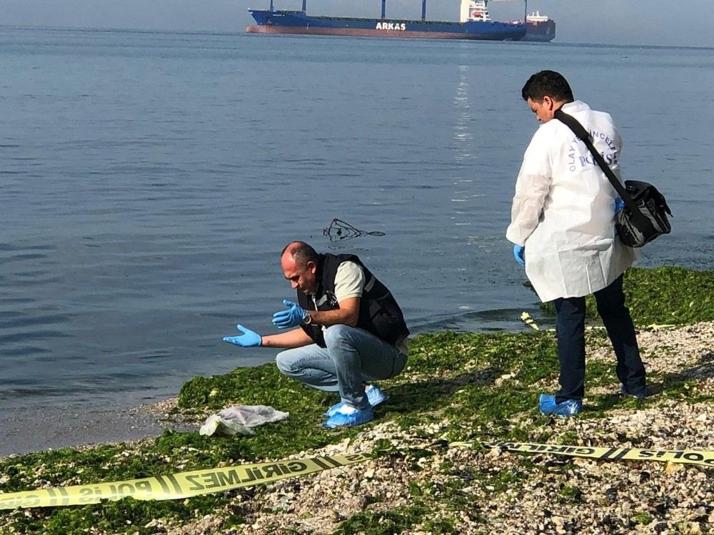 Beylikdüzü Sahilinde Bebek Cesedi Şoku