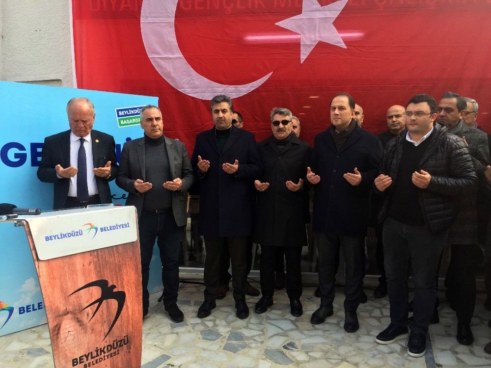 Beylikdüzünde Yeni Taziye Evi Ve Çok Amaçlı Salon Hizmete Açıldı