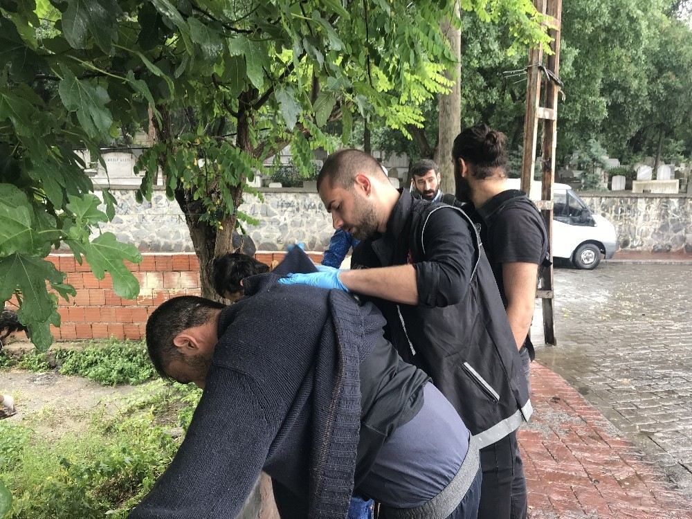 Beyoğlunda Narkotik Uygulamasında Hareketli Dakikalar