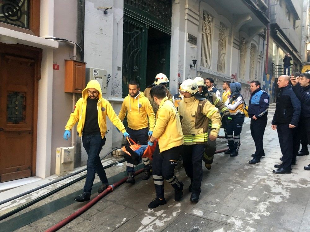 Beyoğlunda Yangın Faciası: 3 Ölü, 2 Yaralı