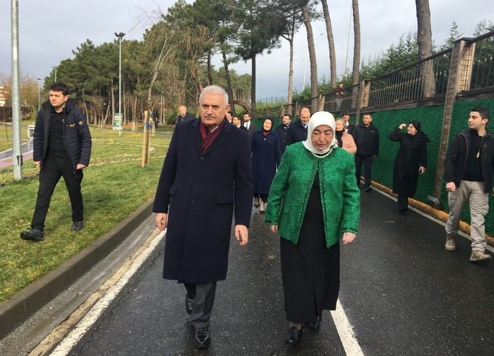 Binali Yıldırım, Çekmeköy Belediye Başkan Adayı Ahmet Poyraza Destek İstedi