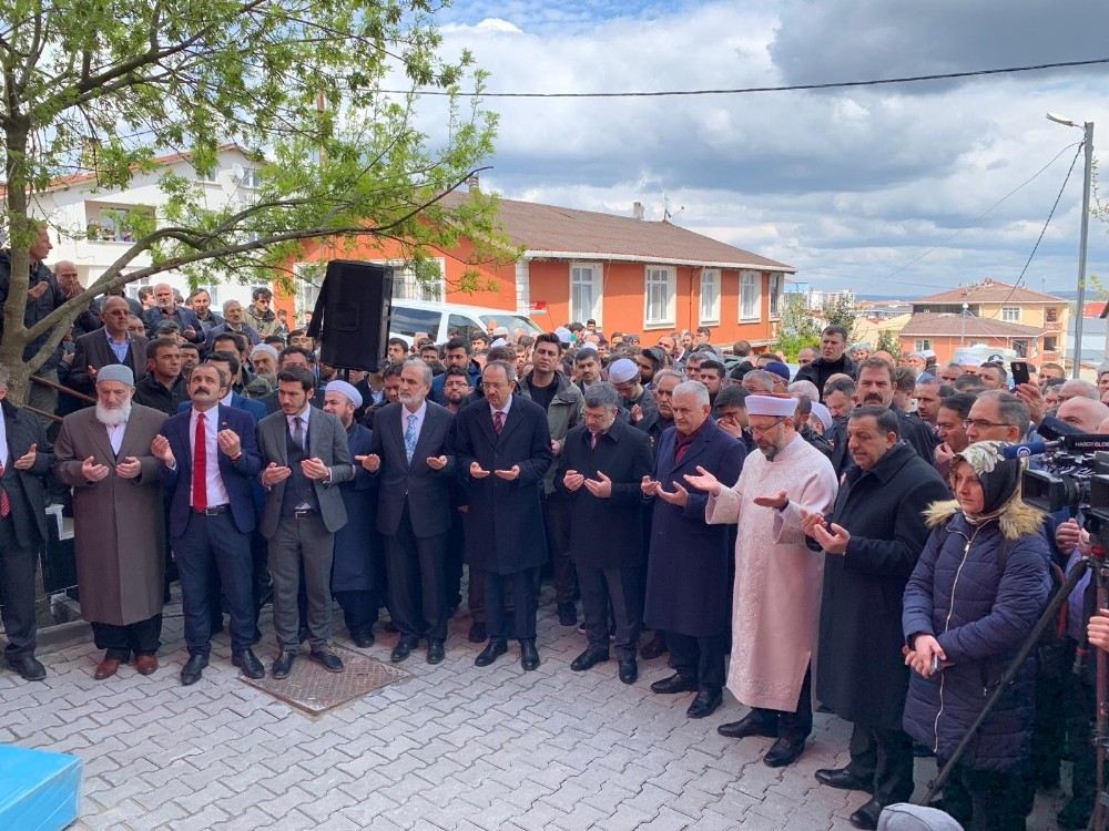 Binali Yıldırım, Sultanbeylide Cami Açılışına Katıldı