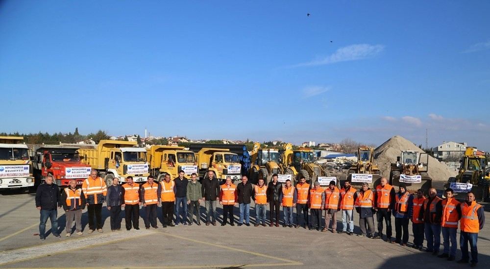 Büyükçekmece Belediyesi Kış Mesaisini Sürdürüyor