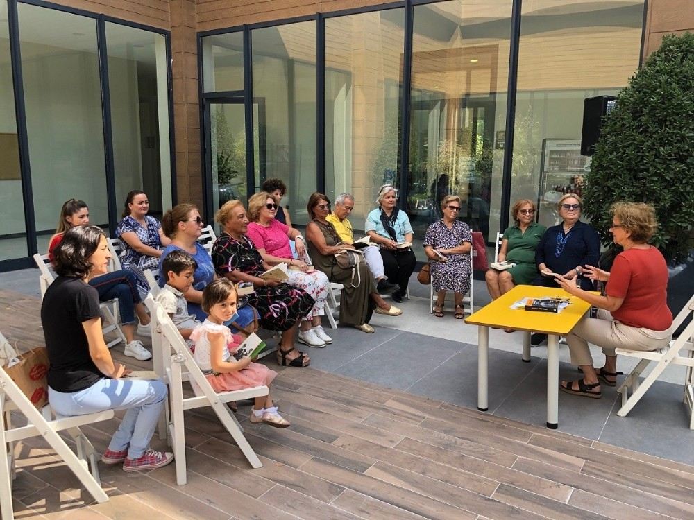 Büyükçekmecede 7Den 70E Herkes Kitap Okuyor