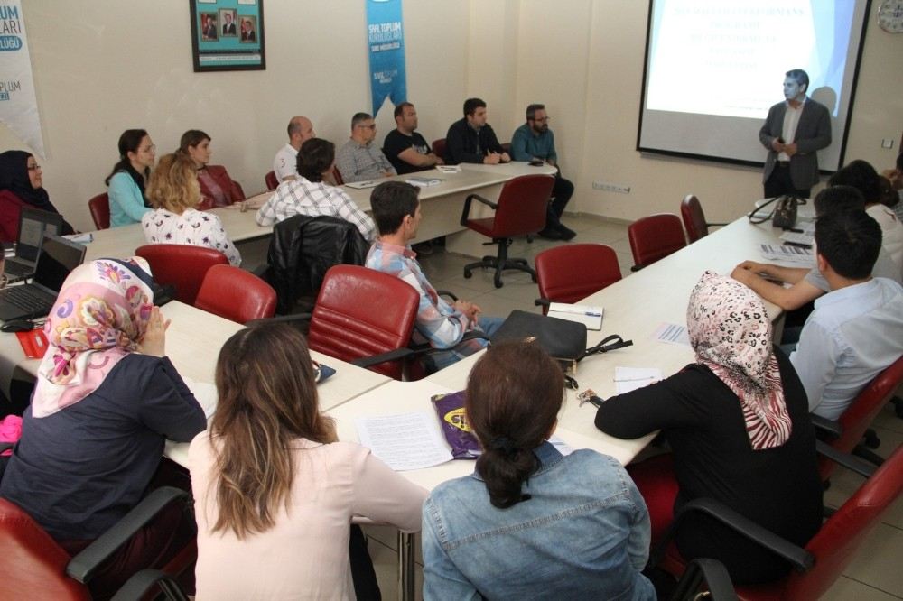 Büyükşehirden Kurumsal Gelişim Eğitimi