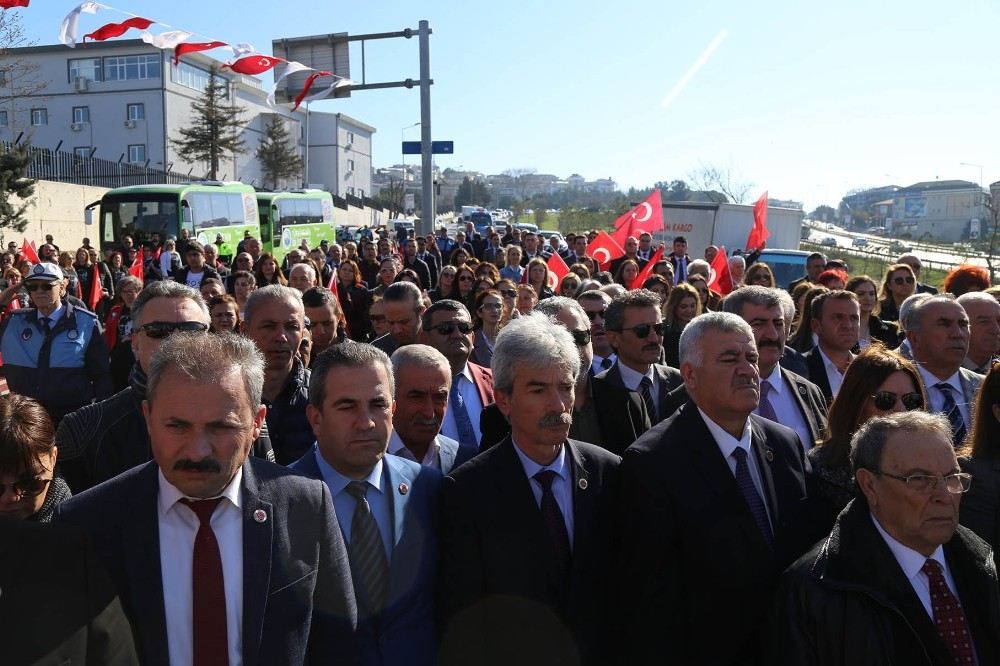 Çanakkale Zaferinin 104Üncü Yılı Büyükçekmecede Büyük Bir Coşkuyla Kutlandı