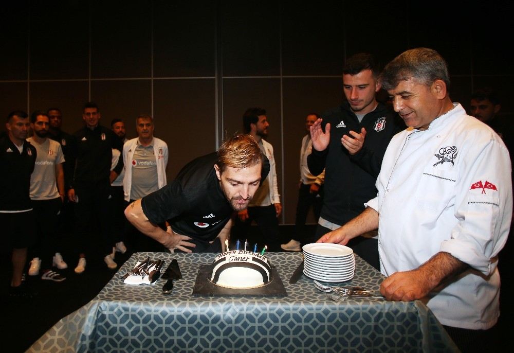 Caner Erkinin Doğum Günü Kutlandı