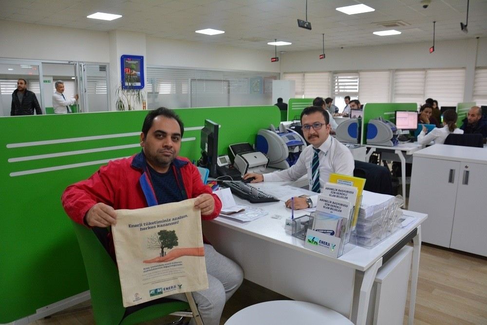Ck Enerji Boğaziçi Elektrik, ?Temiz Bir Dünya İçin 25 Bin Bez Çanta Hediye Ediyor