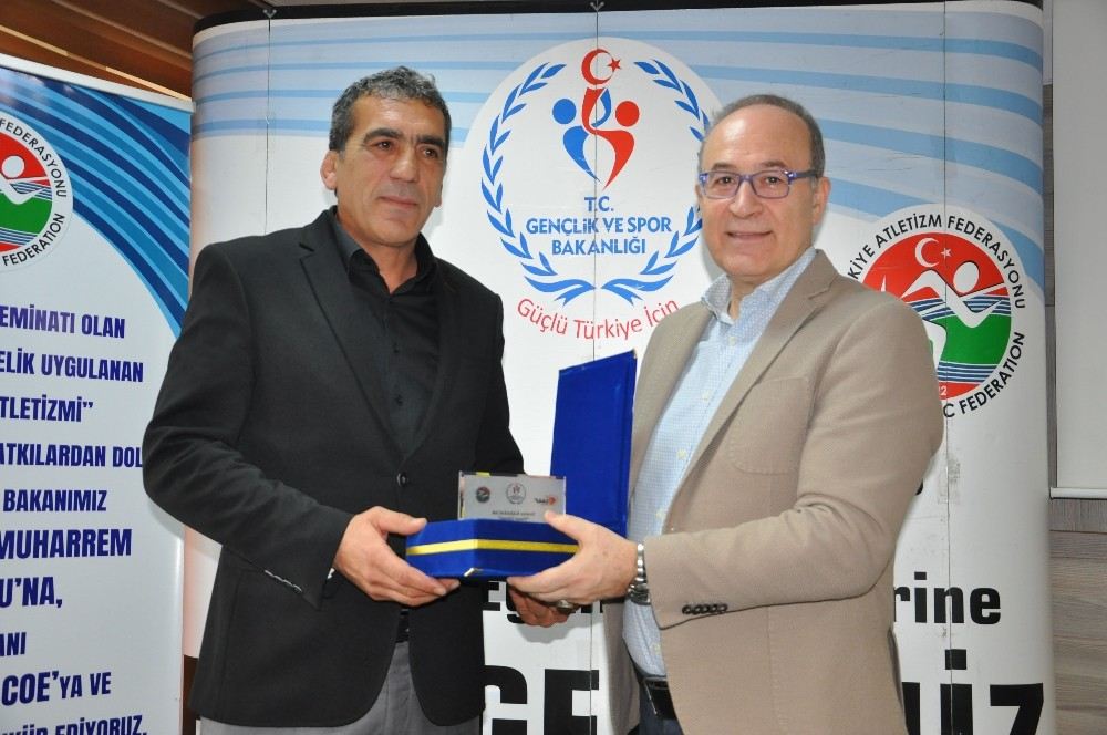 Çocuk Atletizmi Semineri Samsunda Yapıldı