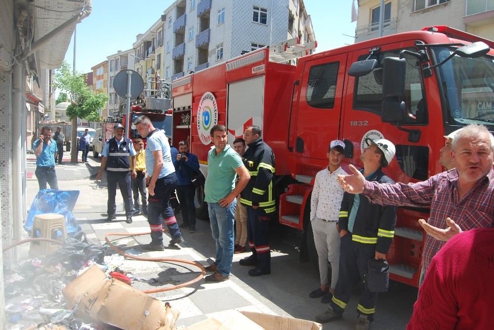 Çorap Deposunda Yangın