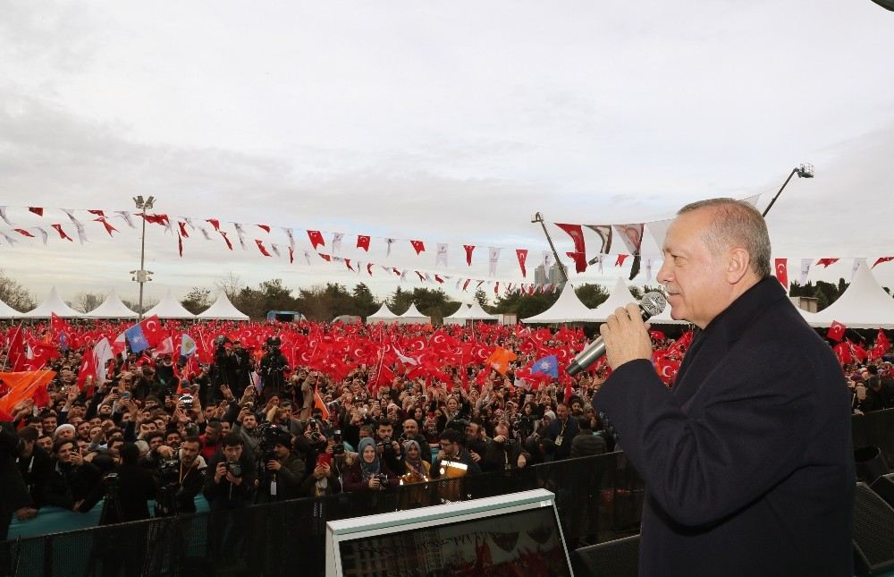 Cumhurbaşkanı Erdoğan: Fetöcülere Bu Meydanların Dar Ettiysek, Yine Dar Ederiz