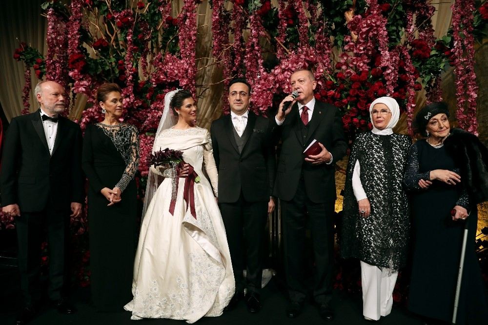 Cumhurbaşkanı Erdoğan, İlker Aycının Nikah Şahidi Oldu