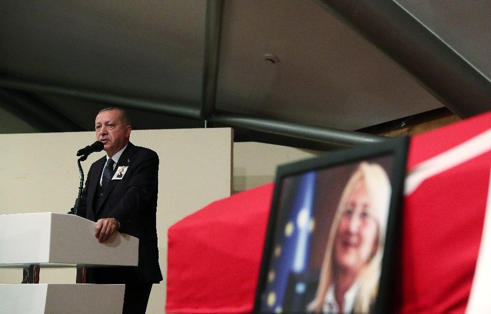 Cumhurbaşkanı Erdoğan: Kaybettiğimiz Her İlim İnsanımız, Dünyamızda Yeri Dolduramaz Bir Boşluk Bırakıyor