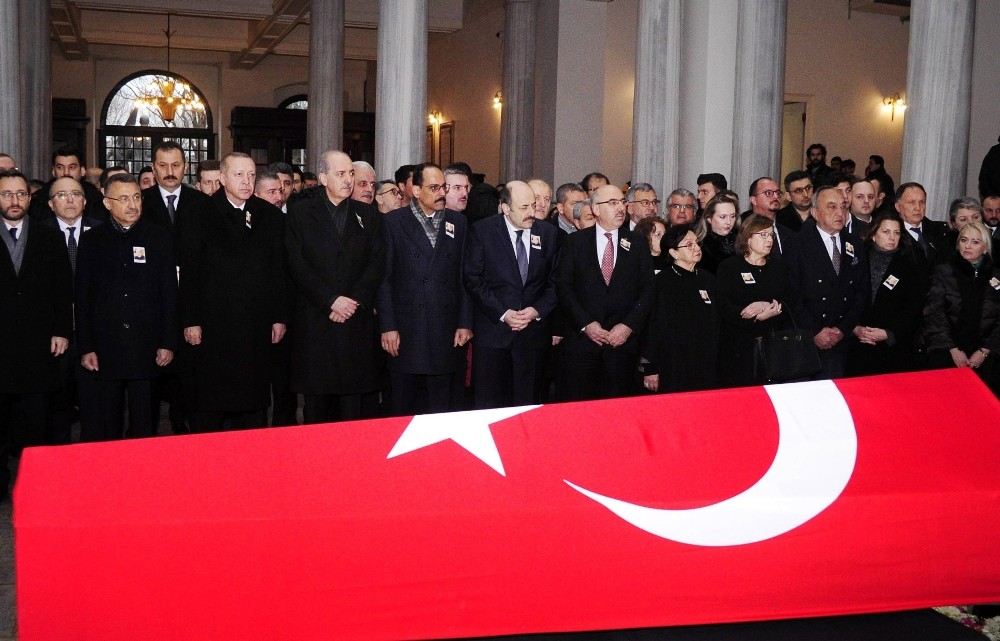 Cumhurbaşkanı Erdoğan, Prof. Dr. Kemal Karpatın Cenaze Töreninde