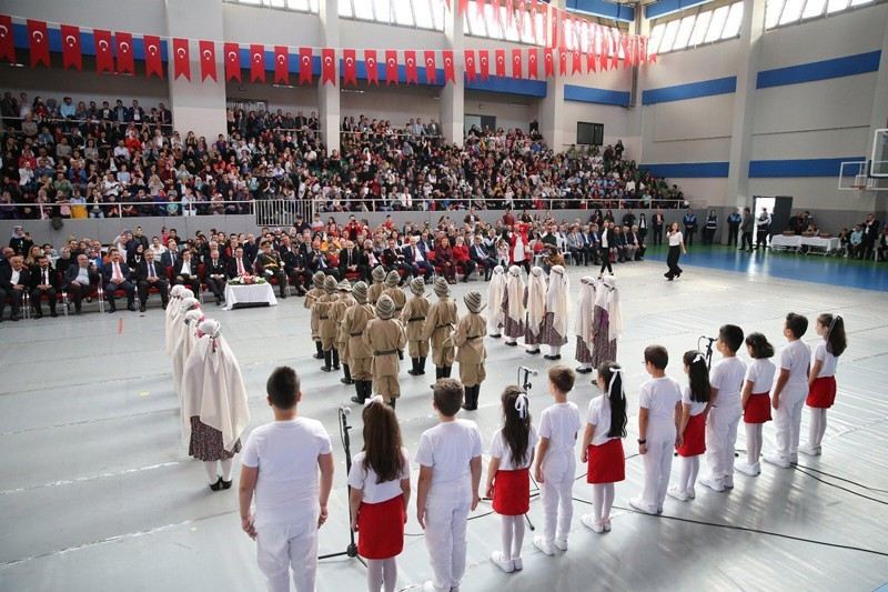 Cumhuriyet Bayramı Bayrampaşada Coşkuyla Kutlandı