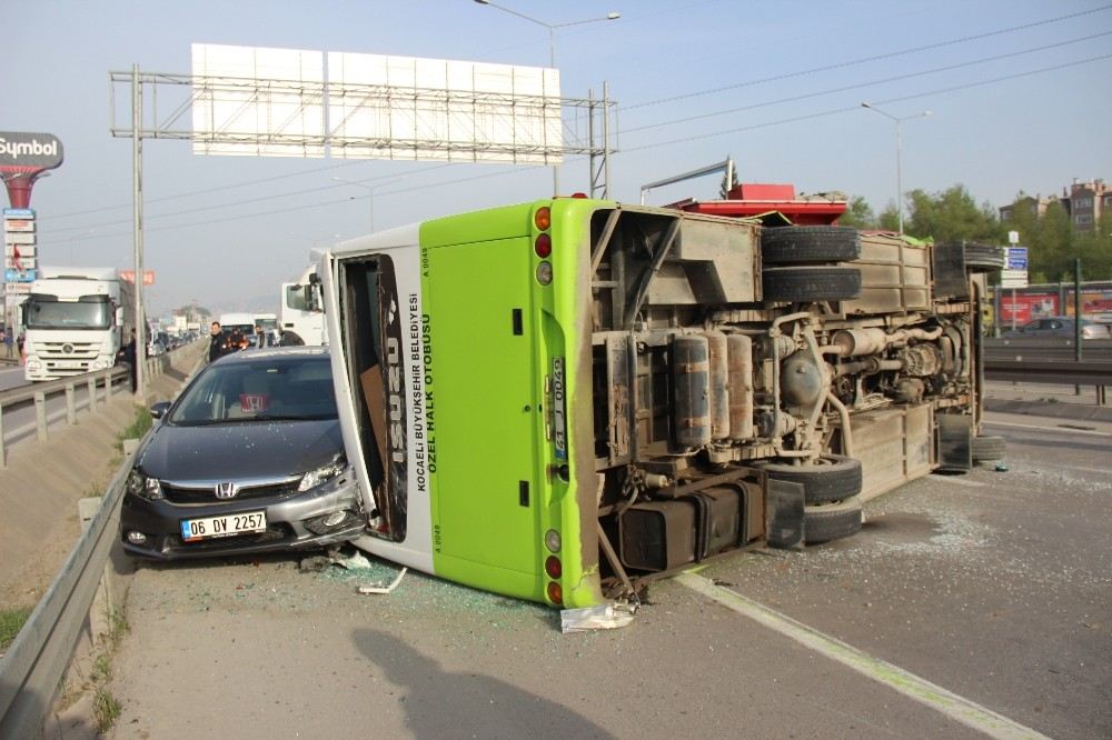 D100De 6 Araç Birbirine Girdi, Yolda Uzun Araç Kuyrukları Oluştu