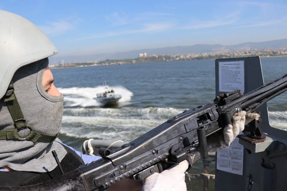 Deniz Kurdu Tatbikatında Savaş Gemilerine Saldıran Terörist Botlar Püskürtüldü