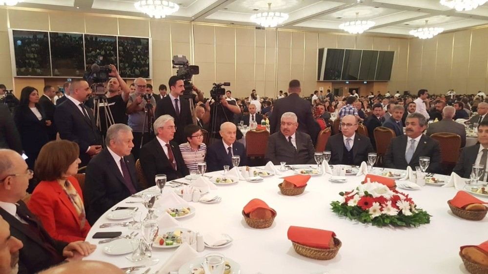 Devlet Bahçeli: ?İstanbulun Hak Eden Ve Ehil Ellerce Yönetilmesi Hayat Memat Meselesidir?